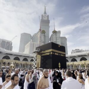 Premium Umrah Package – 14 Days